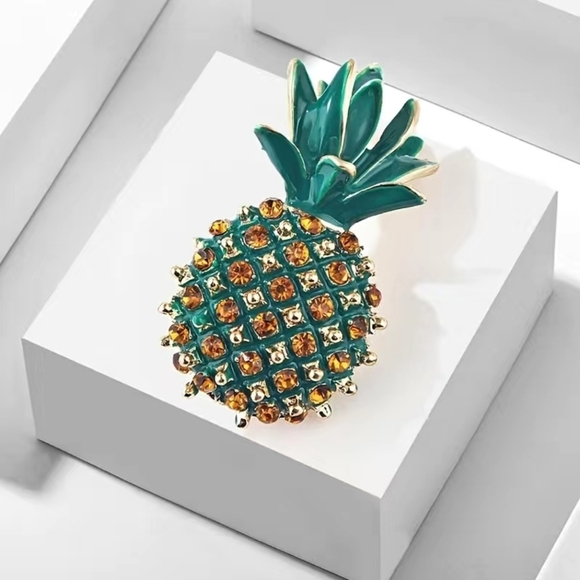 Unisex Pineapple shiny Rhinestone alloy brooch - Picture 1 of 4